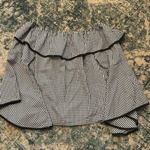 Off the shoulder plaid shirt with fun sleeves